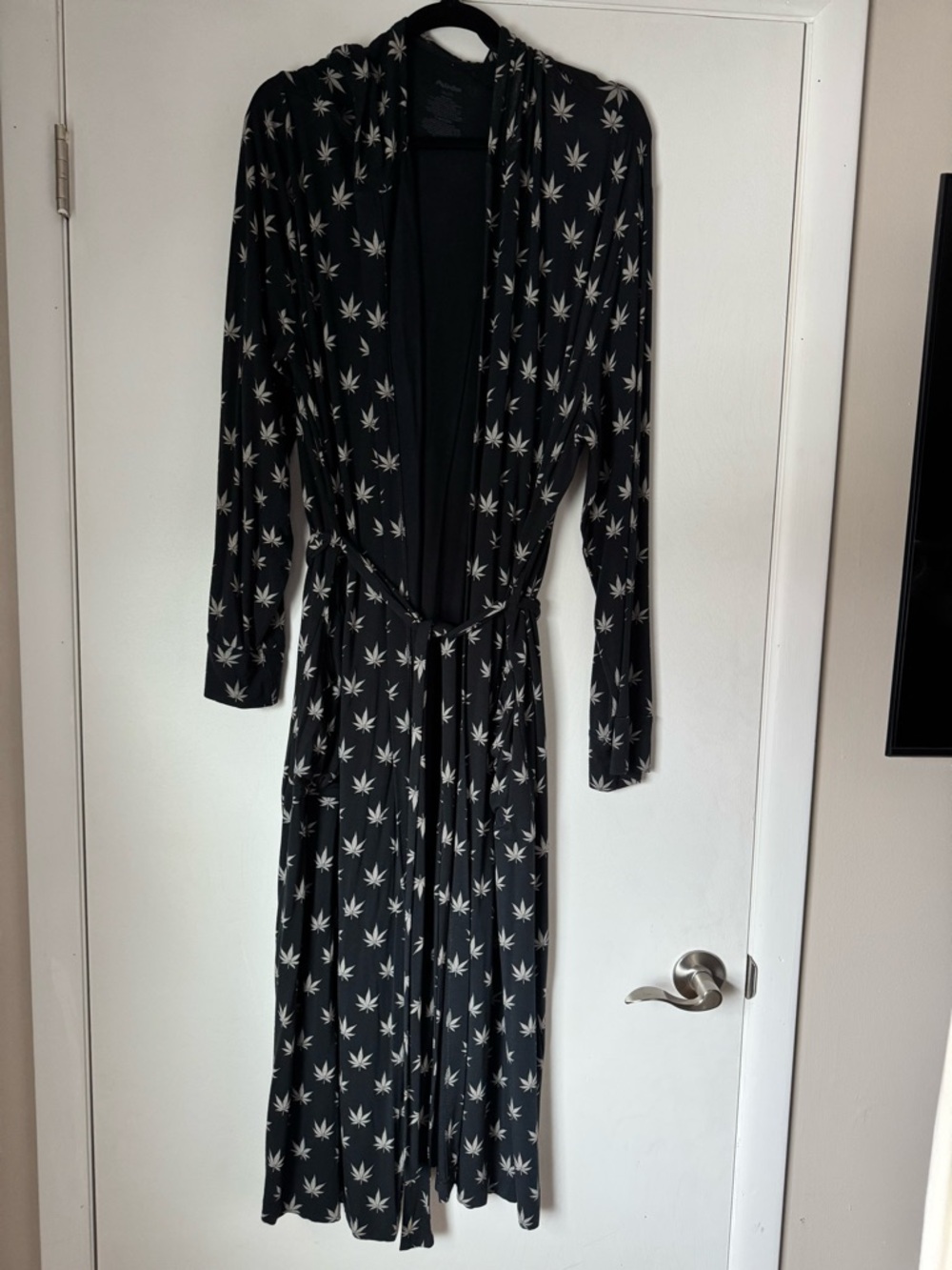 MeUndies Unisex Retired 420 Leaf Print Hooded Modal Robe 3XL/4XL